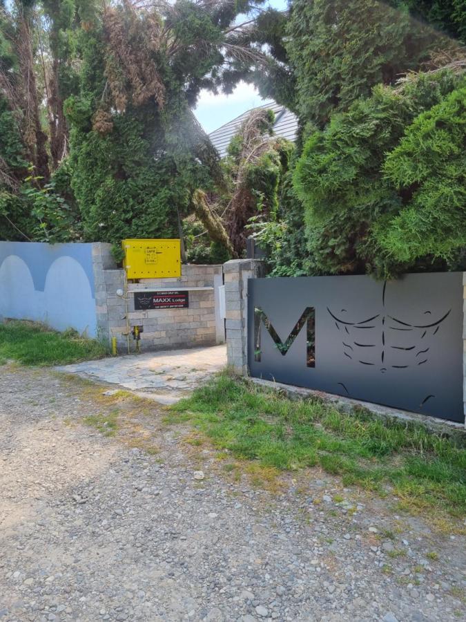 Maxx Lodge Bacău エクステリア 写真