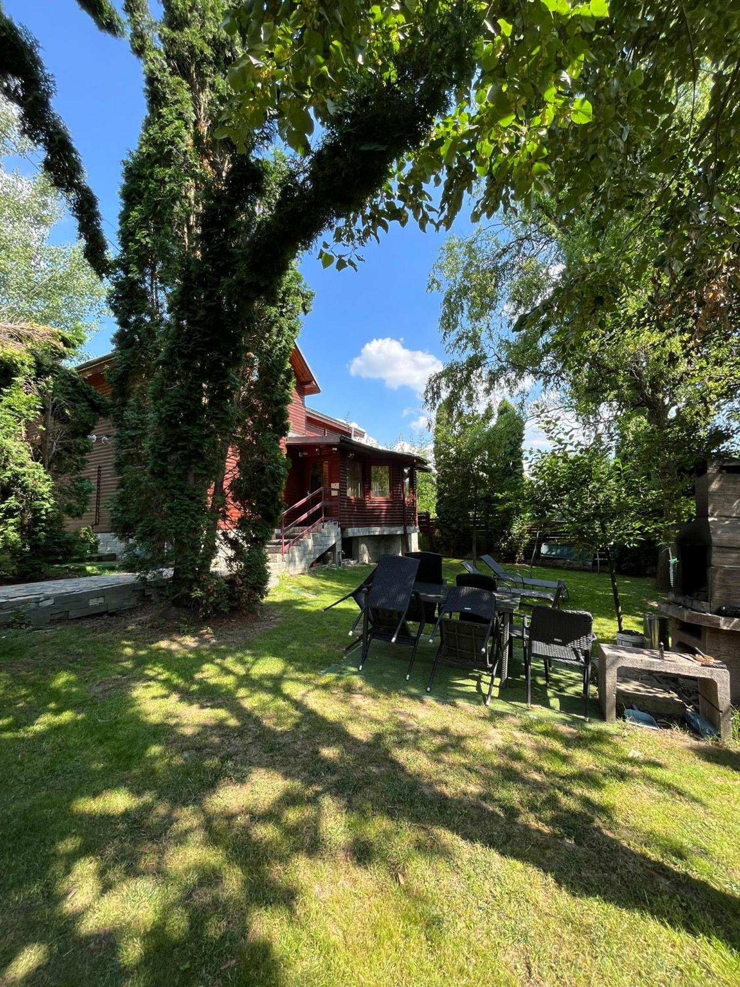 Maxx Lodge Bacău エクステリア 写真