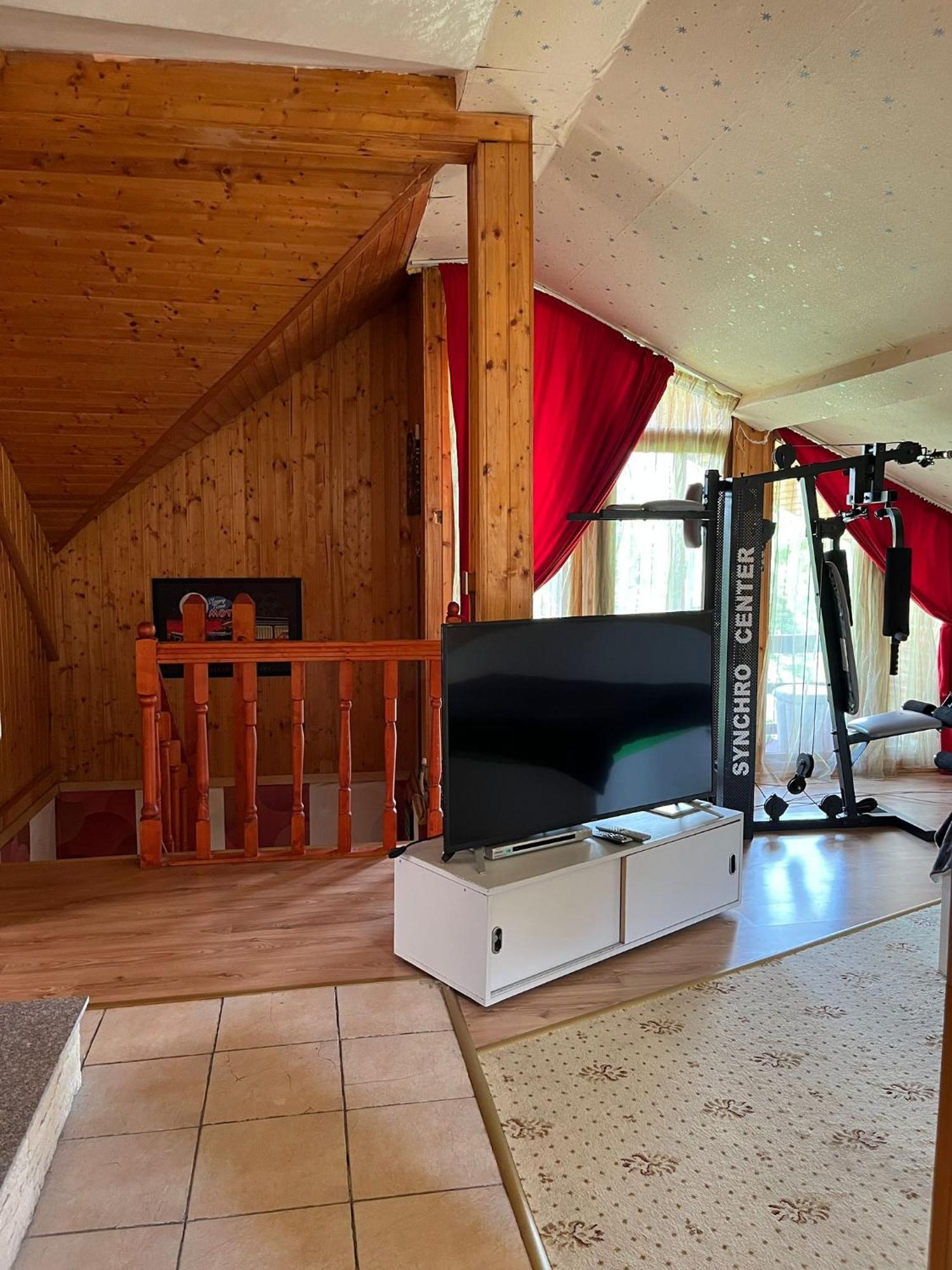 Maxx Lodge Bacău エクステリア 写真